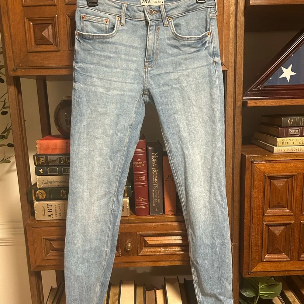Zara Women's Denim Skinny Jeans - Picture 5 of 5